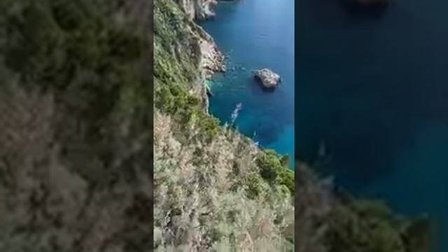 ИТАЛИЯ: КАПРИ- РАЙСКИЙ ОСТРОВ В ТИРРЕНСКОМ МОРЕ! смотреть онлайн