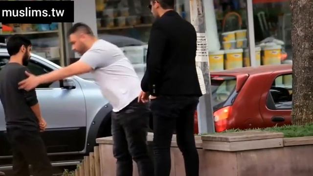 бедный парень просит помочь смотреть онлайн