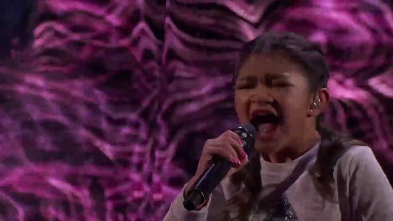 "Without You". Кавер от Анжелики Хейл смотреть онлайн