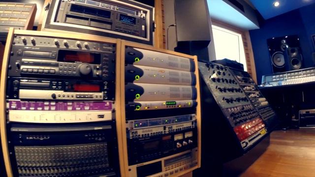 Studio Metronome English смотреть онлайн