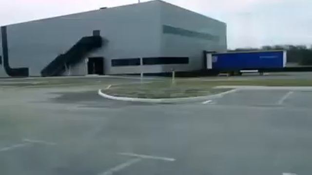 Видео Мотофристайл Трюки на мотоцикле смотреть онлайн