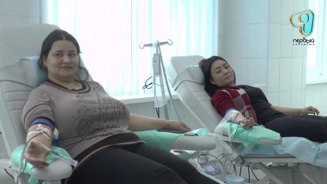 15.2.19.Сотрудники госкорпорации "Правительство для граждан" сдал кровь(А) смотреть онлайн