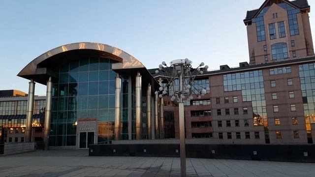 Москва. Московский международный Дом музыки. Март 2022 года. смотреть онлайн