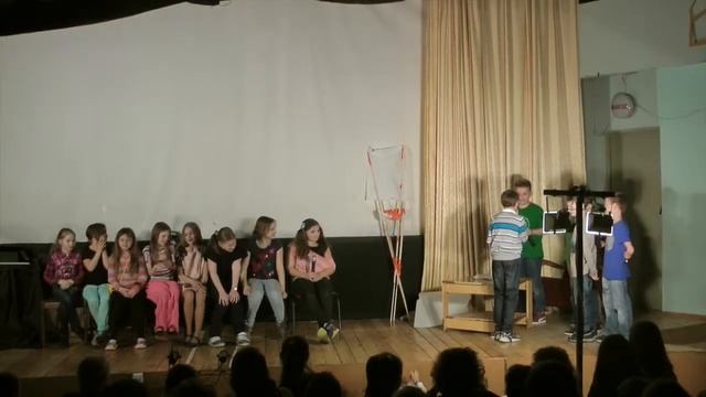 Стул Невесты к свадьбе Принцессы и Бена. Весенний лагерь Адаин ло 2015 смотреть онлайн