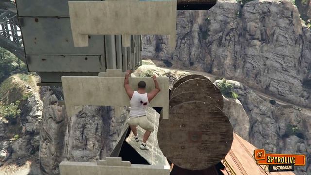 KING KONG vs FRANKLIN Fight And Crossing KING KONG BRIDGE In GTA 5 - Impossible смотреть онлайн