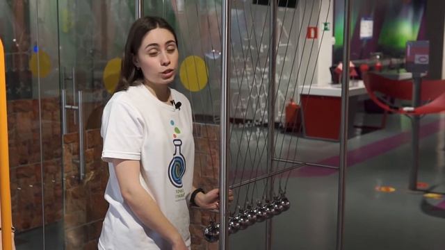 Музейный алфавит. Буква М. Маятник Ньютона, маятник "Волна". Точка гравитации смотреть онлайн