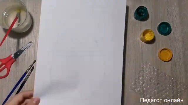 Берём пузырчатую плёнку и делаем с детьми интересную и лёгкую поделку Ананас смотреть онлайн