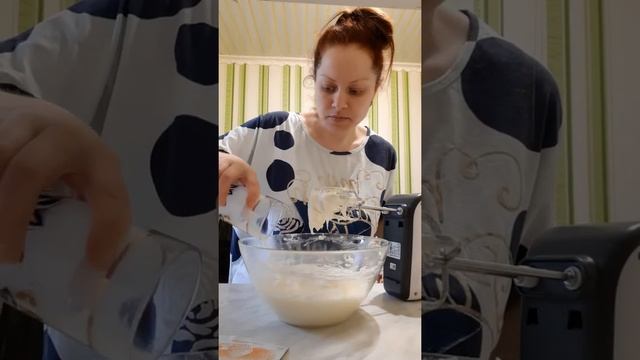 Рассыпчатый кекс. смотреть онлайн