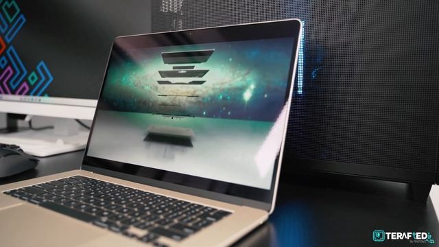 The MacBook Air 15” Is Awesome In ‘Almost’ Every Way смотреть онлайн