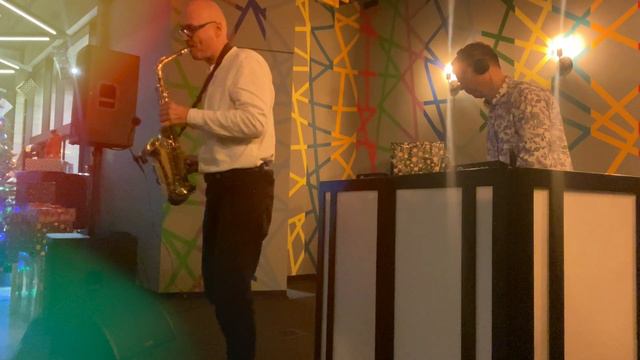 2 part Syntheticsax & Dj Sandr - Live Mix from "Bazar Bistro" Saxophone Improvisation & House Music смотреть онлайн