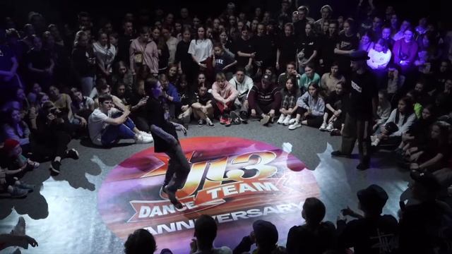 Родина vs Василий Чернышов | Hip-Hop Pro 1/16 | U-13 Anniversary 2020 смотреть онлайн