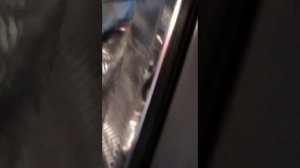 Убираем провисания бампера на Toyota Avensis.