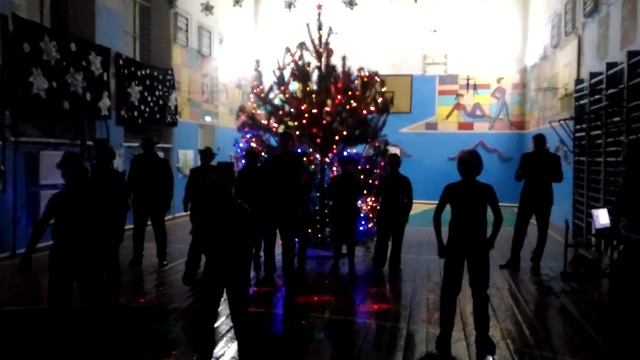 Новогодние утренники в школе смотреть онлайн