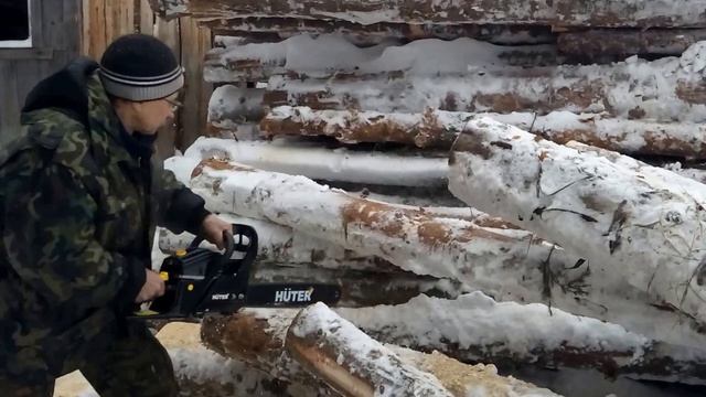 Huter BS52 Киров - пачка мороженых бревен смотреть онлайн