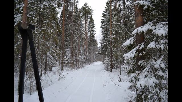 Трактор в деревне необходимость, а лучше и не один смотреть онлайн