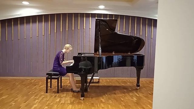 Бетховен. Соната номер 5, часть 3 смотреть онлайн