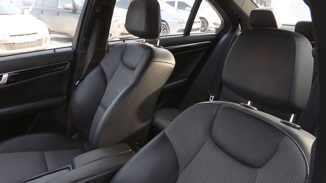 MERCEDES - BENZ C 180 Коричневый смотреть онлайн