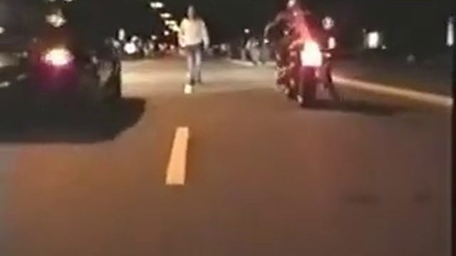 Ford Escort Cosworth VS. Suzuki GSX 600R (motorcyc смотреть онлайн