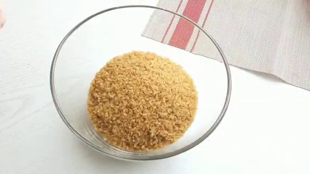 Спасибо ТУРЕЦКИМ хозяюшкам, научили ГОТОВИТЬ! Удивила всю СВОЮ СЕМЬЮ! Булгур с мясом вместо плова! смотреть онлайн