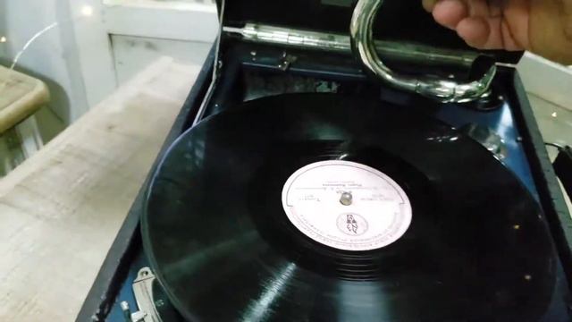 патефон PARLOPHONE JUNIOR смотреть онлайн