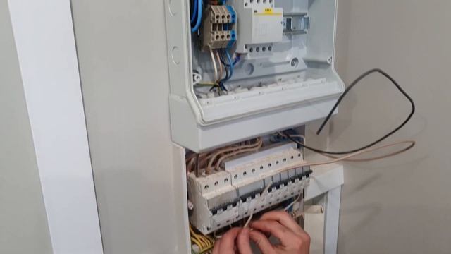 Обогрев кровли и водостоков кабелем Heater Source смотреть онлайн