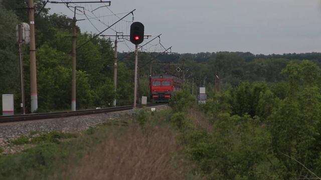 ЭТ2М-106 на перегоне разъезд 109 км - Проказна, Пензенская область. О.П 106 км смотреть онлайн