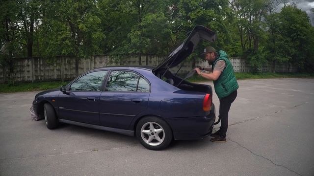 Mitsubishi Carisma. Харизматичный японец. Обзор бюджетного авто смотреть онлайн