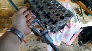 Засухаривание клапанов 16 клапанный ПриороМотор. Вид засухаривателей. Часть 19.