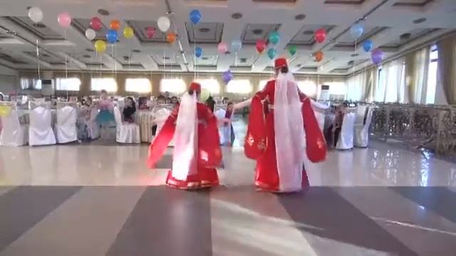 Грузинский танец Ачарули. Студия танца Орхидея смотреть онлайн