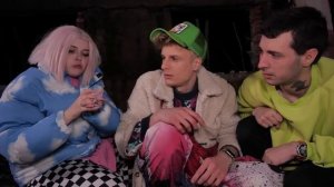 АЛИНУ укусил ЗОМБИ во время Зомби Апокалипсиса !