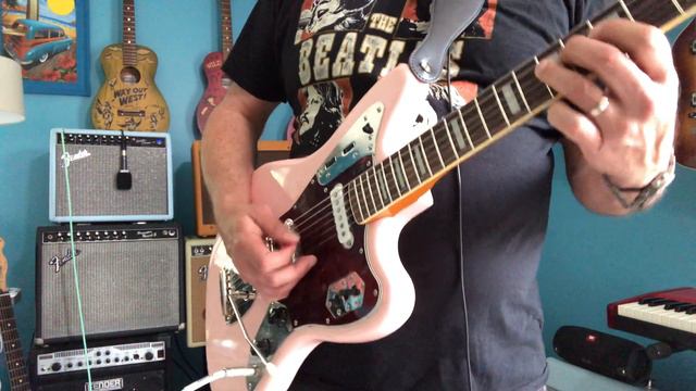 The Worst Squier I’ve Ever Purchased? Squier Classic Vibe 70’s Jaguar Limited Edition Shell Pink смотреть онлайн
