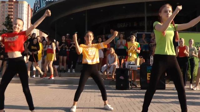 Dancehall party by Bezpravil Dance / Shkredov & Galich смотреть онлайн