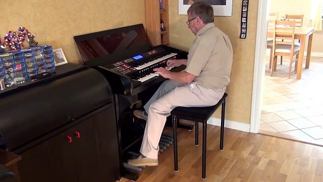 Lady Be Good Orla RS600 Peter Hayward смотреть онлайн