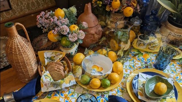 Сервировка в Средиземноморском стиле с лимонами. смотреть онлайн