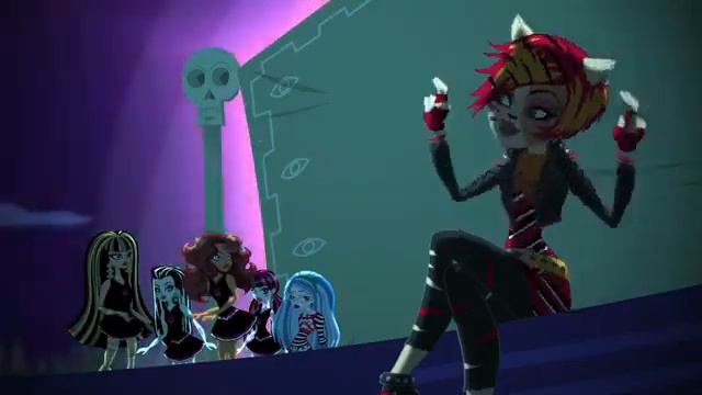 Monster High - Road to Monster Mashionals смотреть онлайн