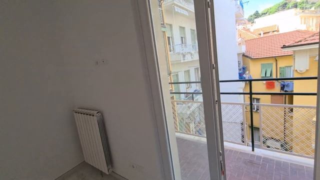 ?Квартира в Санремо после ремонта, до моря 5 минут пешком - недорогая недвижимость Италии смотреть онлайн