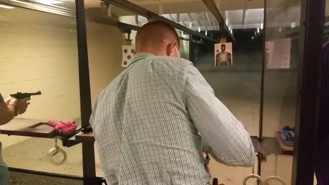 Colt Python - 357 смотреть онлайн