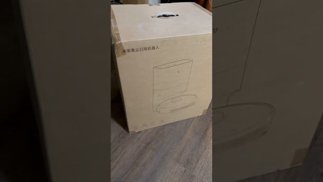 Робот-пылесос Xiaomi Mijia Sweeping and Mopping Robot с станцией самоочистки смотреть онлайн
