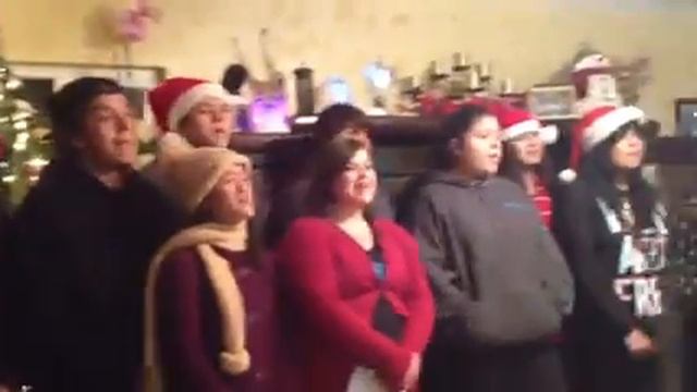 El Rancho Choir Caroling 2012 смотреть онлайн