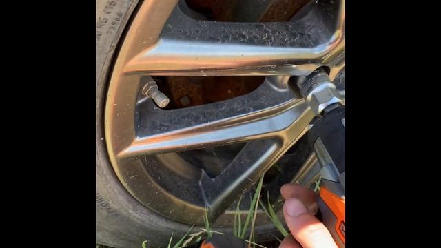 Відеоогляд гайковерта RIDGID R86011