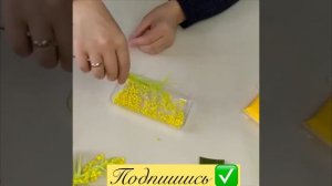 Весенняя мимоза из гофрированной бумаги и воздушного пластилина.?❤