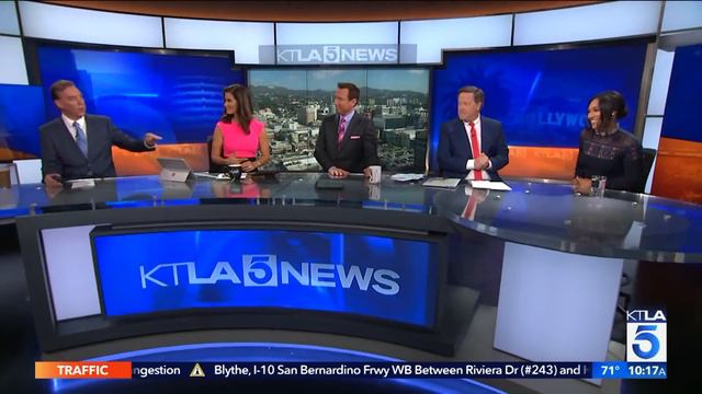 Candice Patton Breaks Down What's Going on in “The Flash” смотреть онлайн