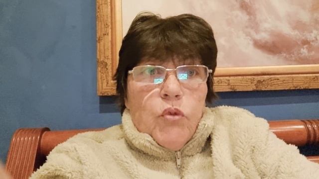Сплю в шубе и под тремя одеялами.Суровая зима в Австралии.Элла Австралия смотреть онлайн