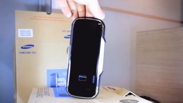 Накладной кодовый замок для стеклянных дверей Samsung смотреть онлайн