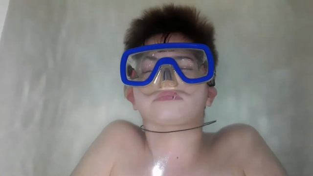 45 СЕКУНД ПОД ВОДОЙ / hold the breath 45 seconds смотреть онлайн