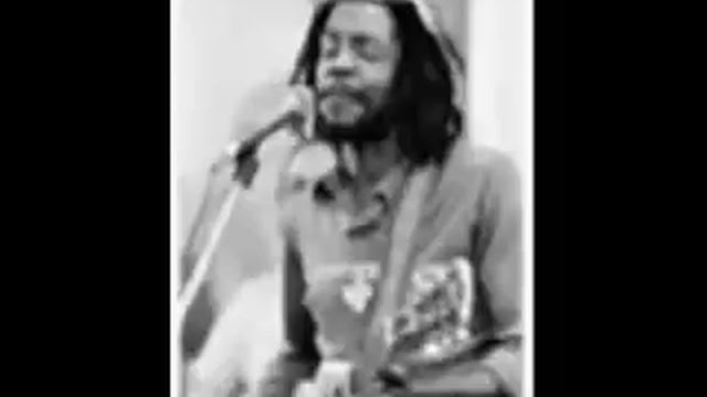 Peter Tosh - Crystal Ball смотреть онлайн