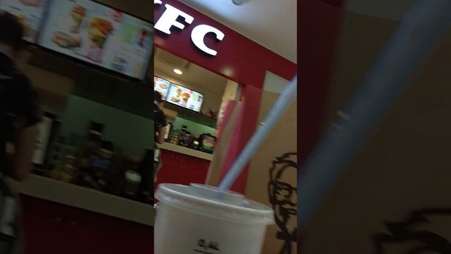 ТРУП В КФС смотреть онлайн
