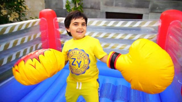 Давид вызвал Марию на бокс ! / David and Maria - It's Boxing Time ! смотреть онлайн