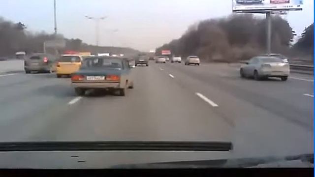 бешенное ведро на мкаде.mpeg смотреть онлайн