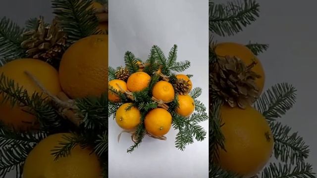 Новогодняя композиция с мандаринами и нобилисом смотреть онлайн